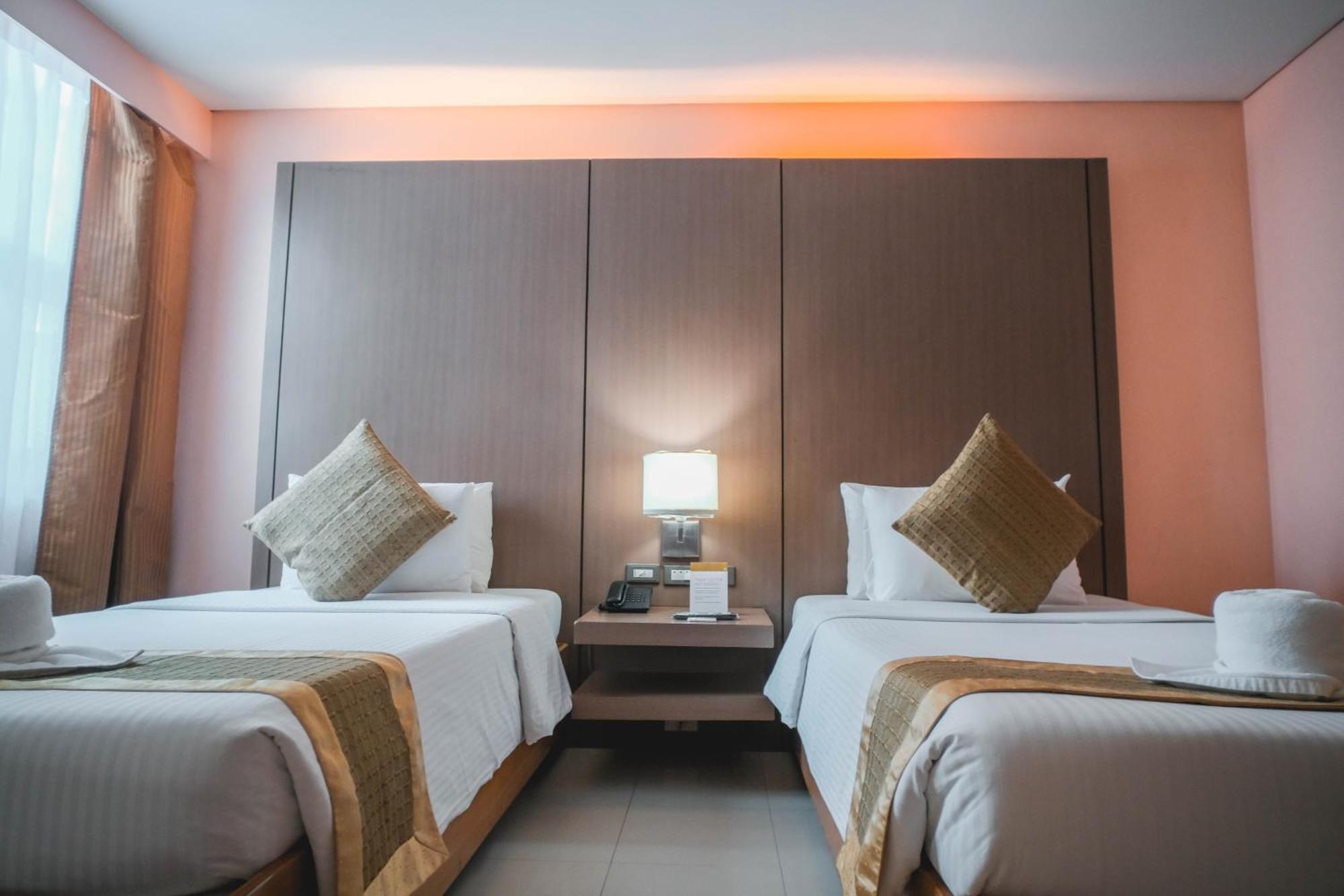 Majestic Twin Room,1457381992:JPEG